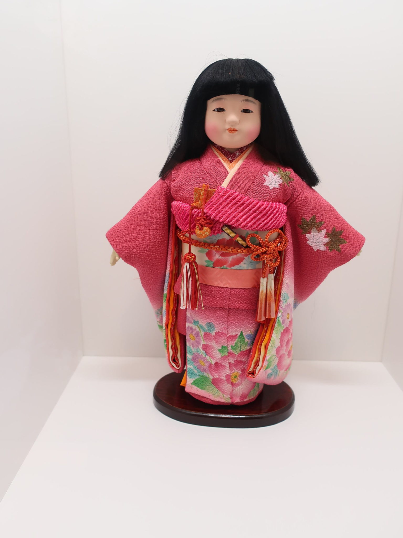 japanese-antique-traditional-ichimatsu-doll-standing-dolls-museum-shop